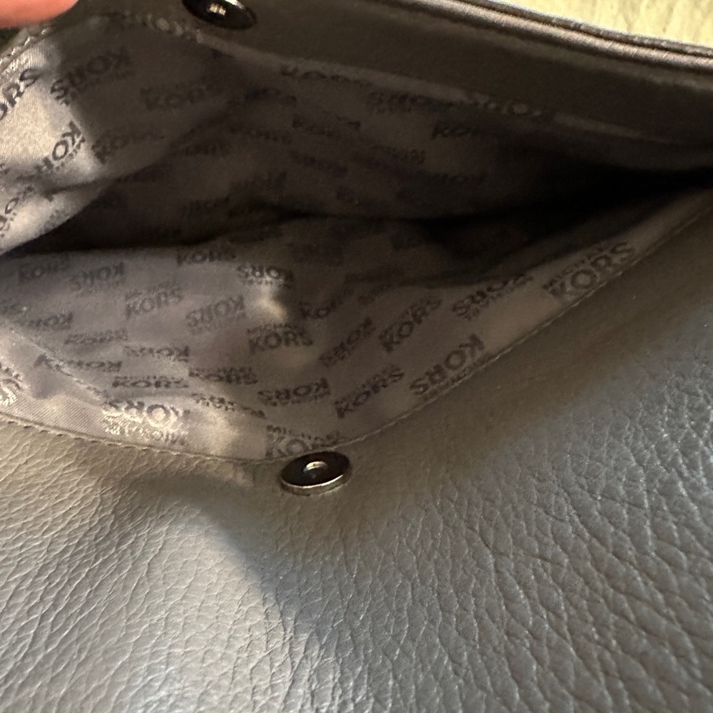 Michael Kors satchel. - Picture 7 of 14